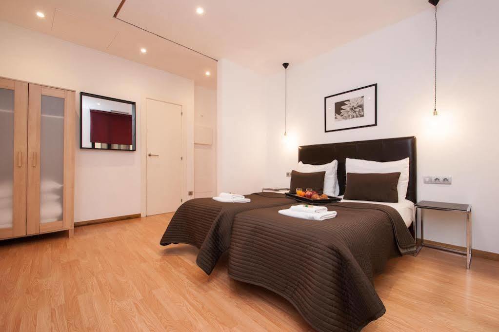 Short Stay Group Liceu Serviced Apartments バルセロナ エクステリア 写真