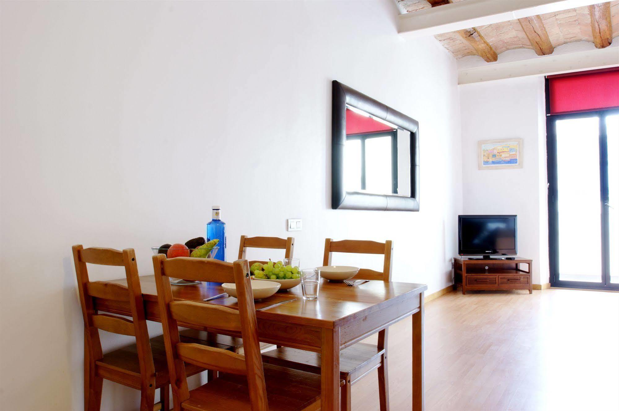Short Stay Group Liceu Serviced Apartments バルセロナ エクステリア 写真