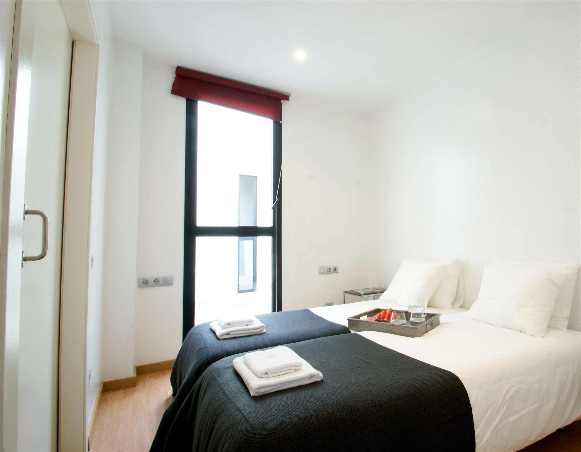 Short Stay Group Liceu Serviced Apartments バルセロナ エクステリア 写真
