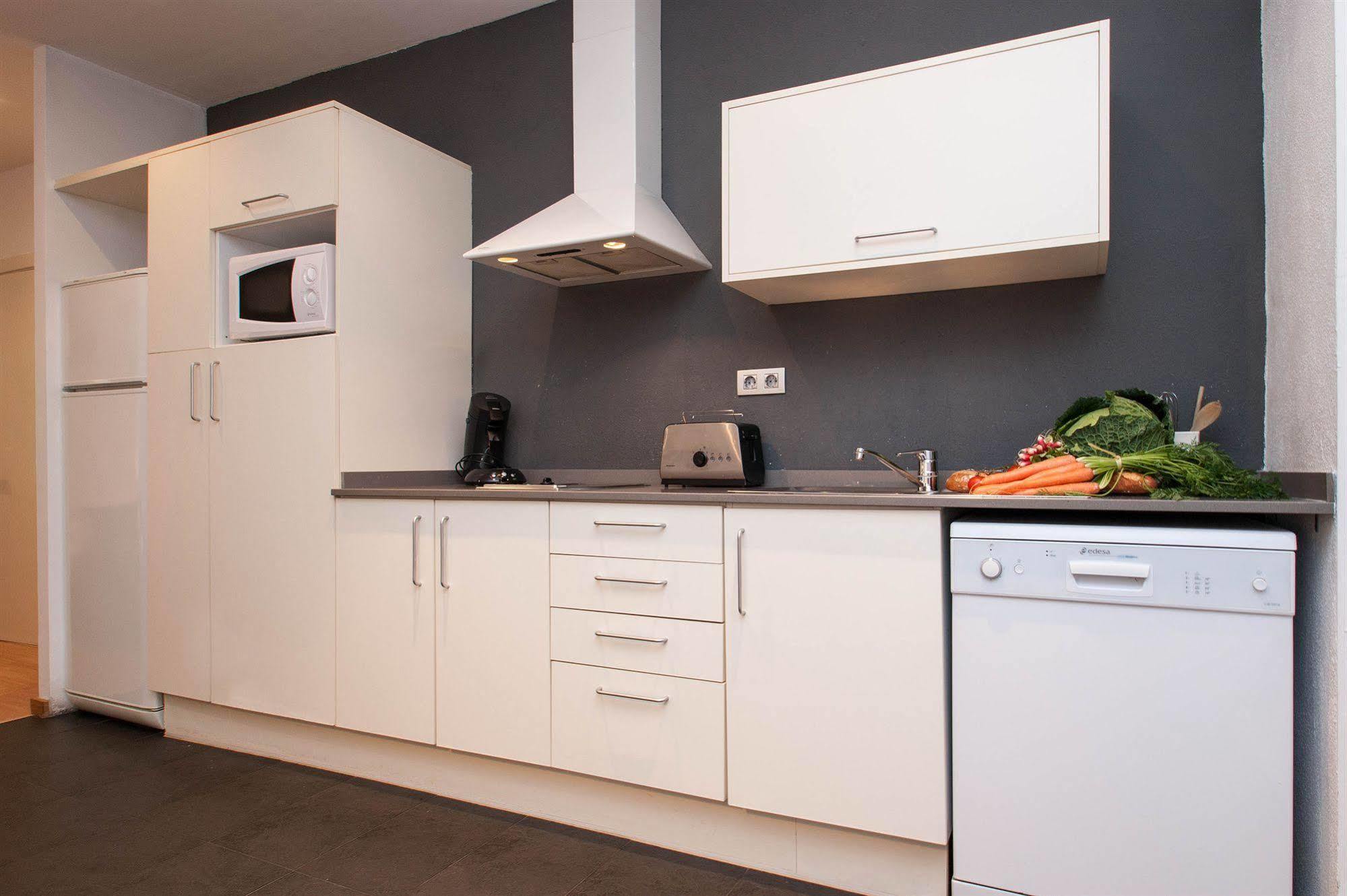 Short Stay Group Liceu Serviced Apartments バルセロナ エクステリア 写真