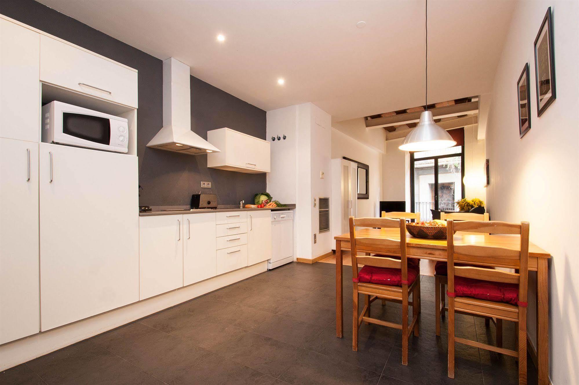 Short Stay Group Liceu Serviced Apartments バルセロナ エクステリア 写真