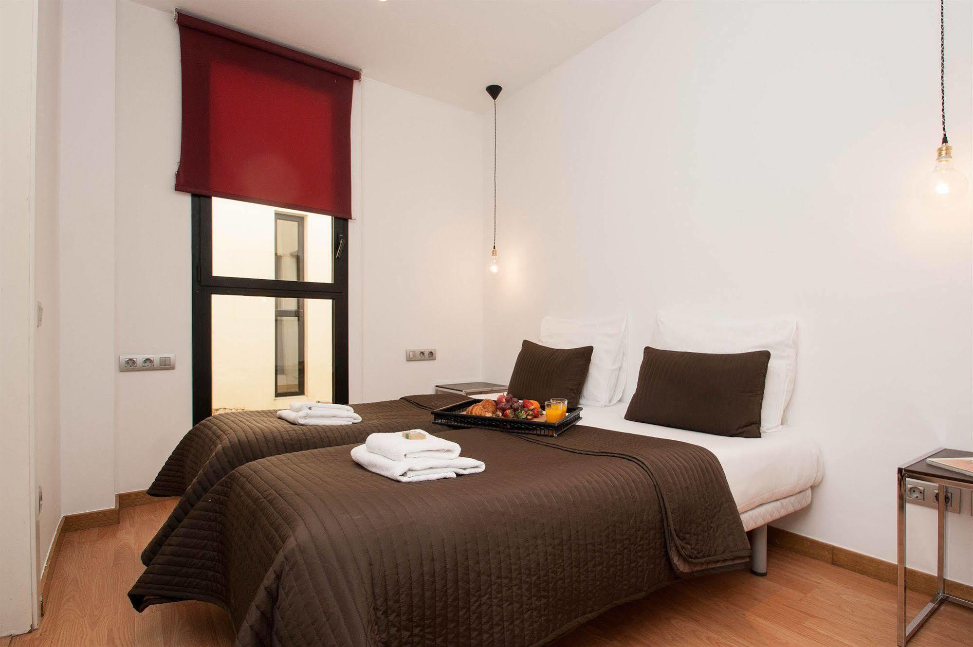 Short Stay Group Liceu Serviced Apartments バルセロナ エクステリア 写真