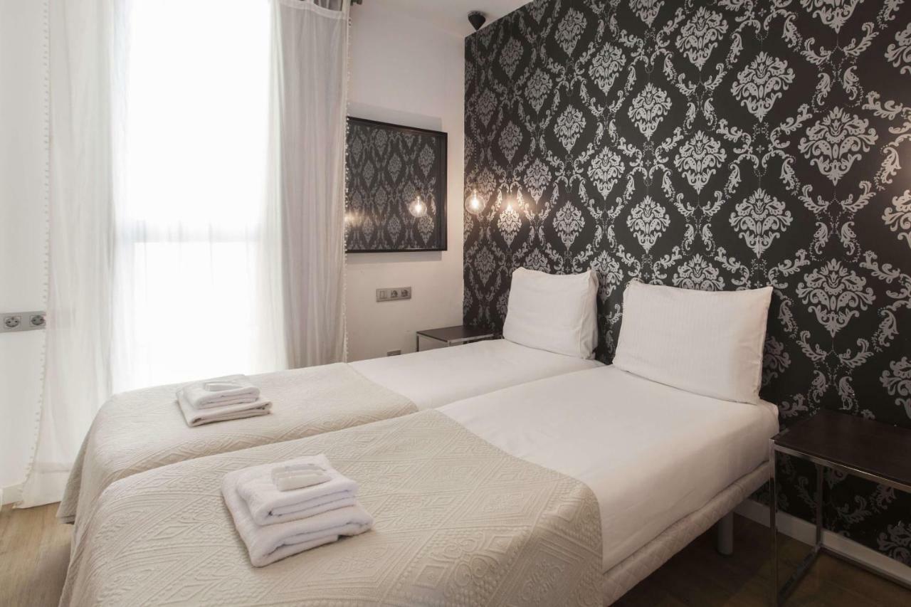 Short Stay Group Liceu Serviced Apartments バルセロナ エクステリア 写真